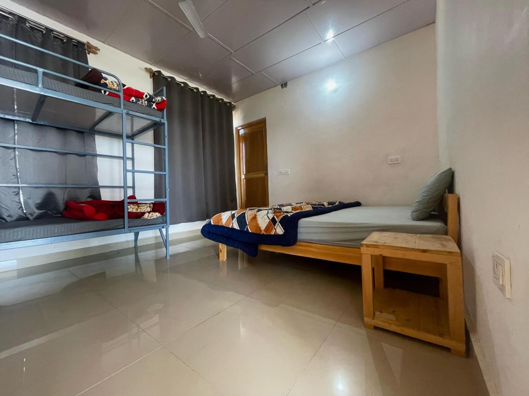 Bir Nest Hostel Exterior foto